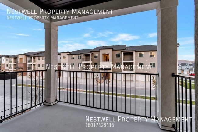 Building Photo - Modern 3-bed Condo in Riverton