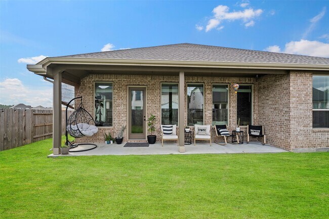 Building Photo - 29003 Spicewood Vly Dr
