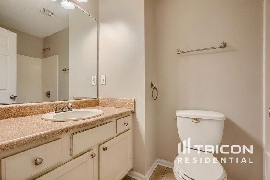Building Photo - 3160 Brookfield Dr SW