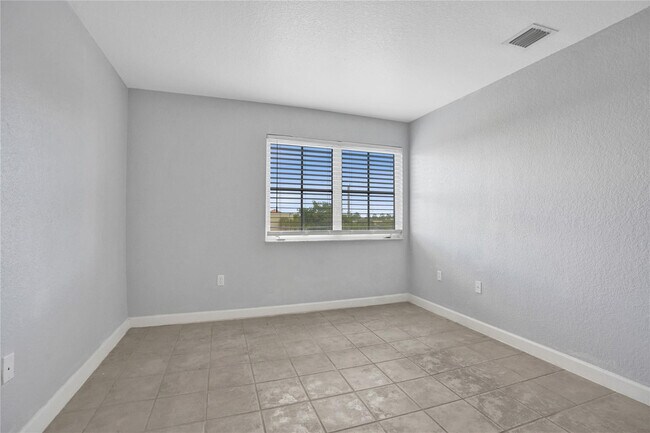 Building Photo - 2137 Shoma Dr