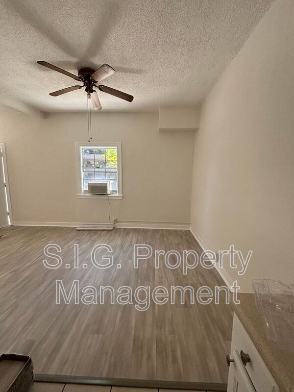 Building Photo - 10544 Floralita Ln