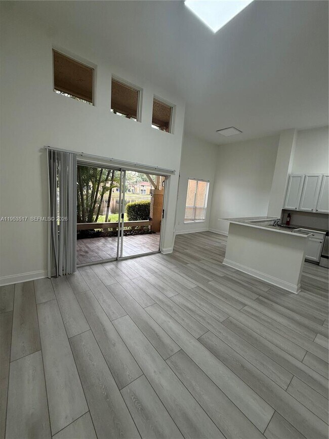 Building Photo - 4847 Via Palm Lakes