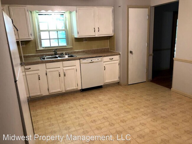 Building Photo - 1237 El Chaparral Ave S