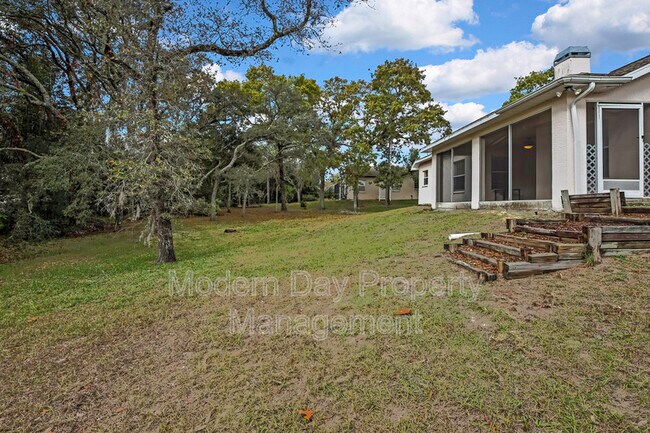 Building Photo - 12052 Jade Ave