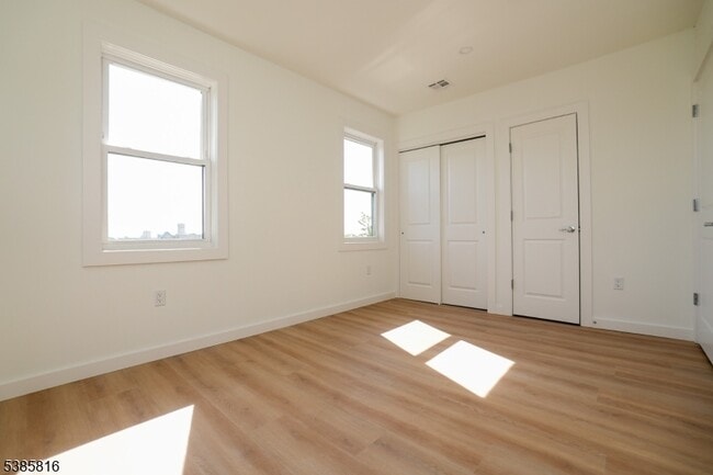Building Photo - 776 Bergen St