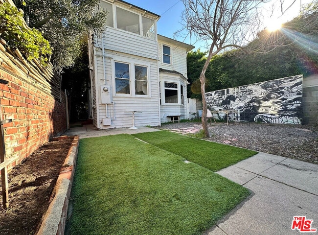 Building Photo - 49 Dudley Ave