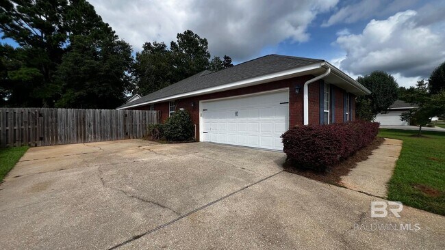 Building Photo - 126 Destrehan Rd