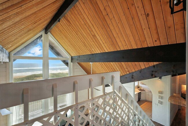 Building Photo - 62 Ocean St