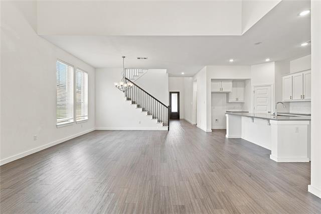 Building Photo - 2410 Doncaster Dr