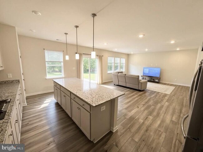 Building Photo - 42 Trout Lily Dr