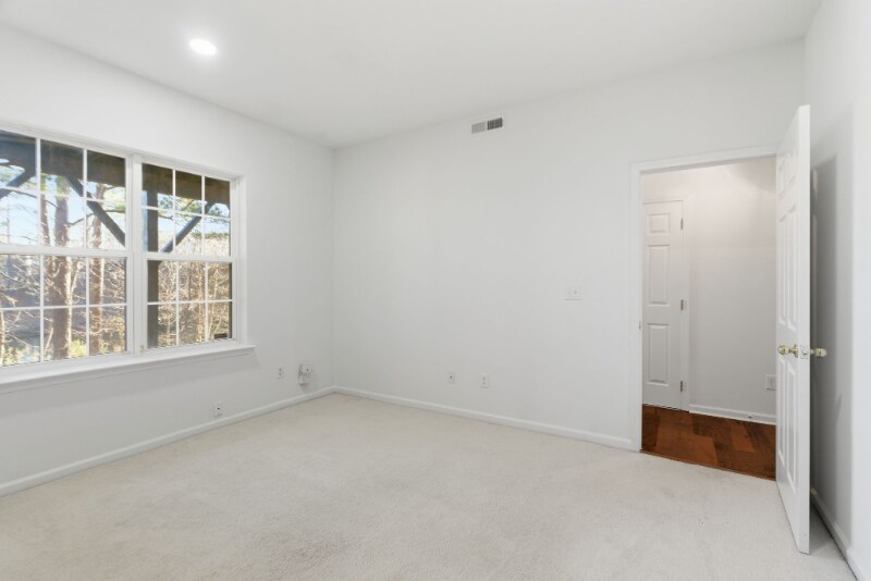 Building Photo - 113 Ruby Walk Dr