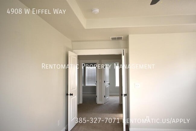 Building Photo - 4908 Eiffel Wy