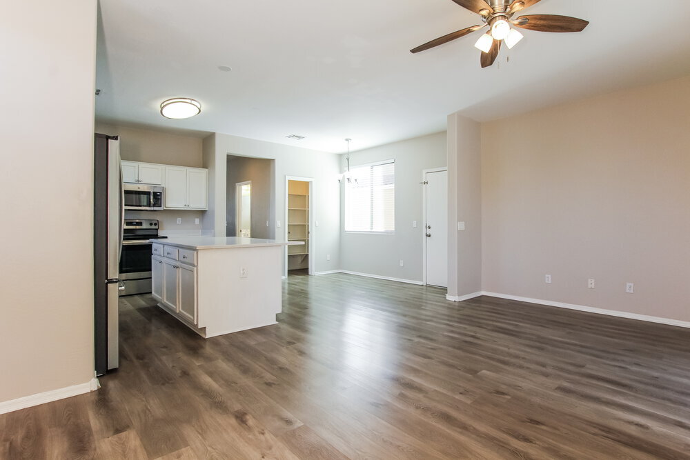 Building Photo - 3020 S 94th Ave