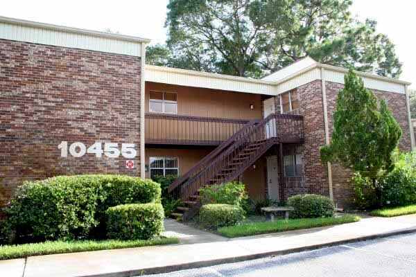 Building Photo - 10455 Carrollbrook Ct