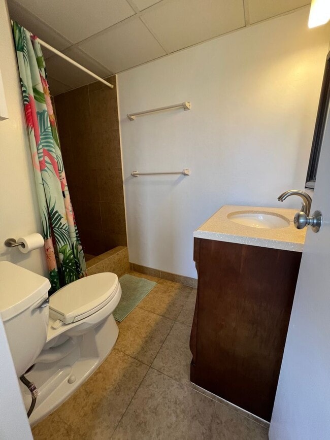 Building Photo - Furnished Studio near University Area w/Se...