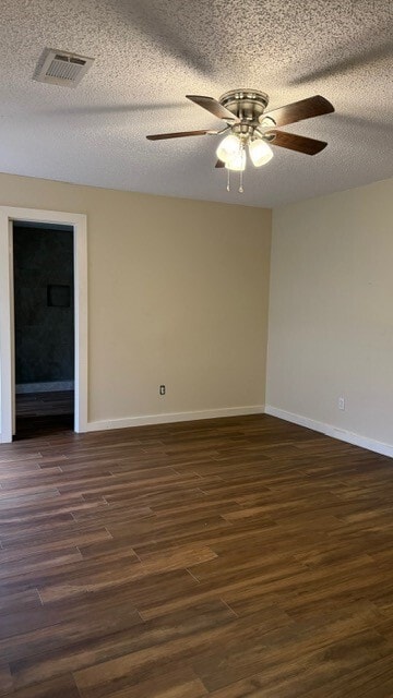 Building Photo - 451 Oakdale Dr