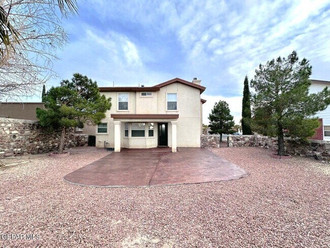 Building Photo - 7489 Plaza Redonda Dr