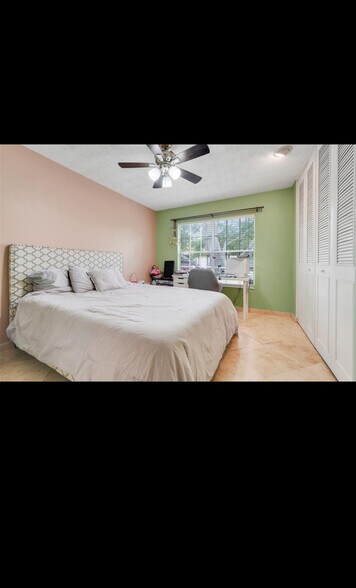 Building Photo - 5323 Hansel Ave