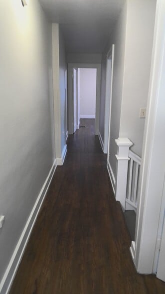 Building Photo - 815 N Bancroft St