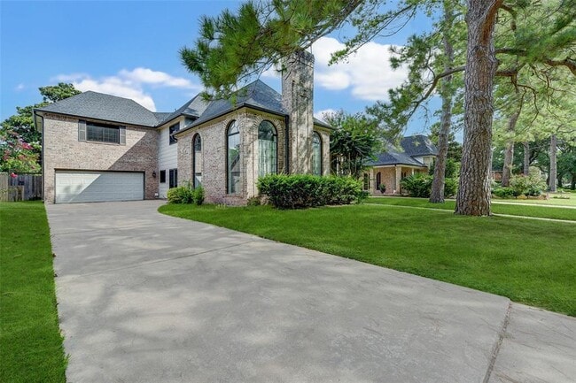 Building Photo - 20642 Laurel Lock Dr