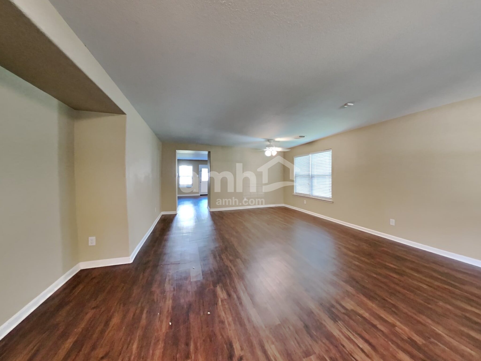 Building Photo - 6907 Oleander Grove Way