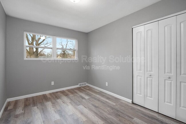 Building Photo - 50 Lynn Meadows Ln