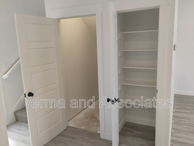 Building Photo - 841 Ventnor Ave