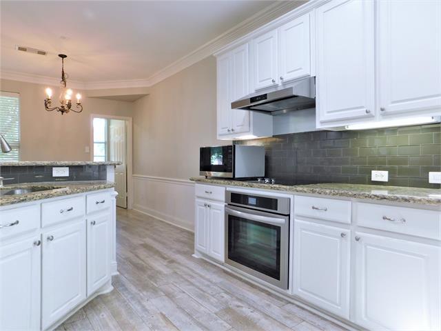 Building Photo - 4400 Ballymena Dr
