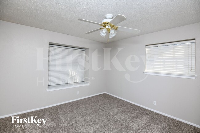 Building Photo - 1808 W Cedar Elm Dr