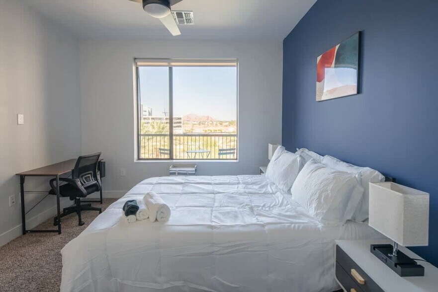 Building Photo - 701 W Rio Salado Pkwy