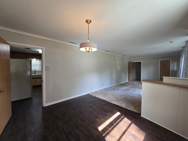 Building Photo - 516 Lehigh Pl