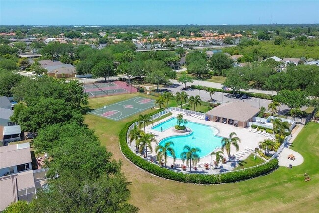 Building Photo - 4688 Sabal Key Dr