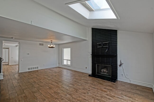 Building Photo - Bright & Spacious, 4BR3BA Home in the Private, Gated Community w/ 2 Pools, Clubhouse, Playground ...