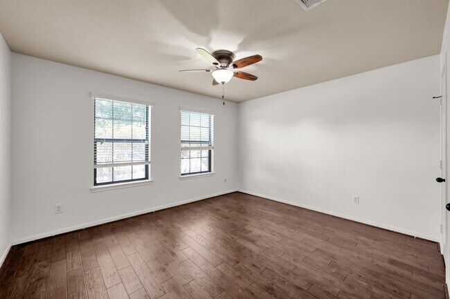 Building Photo - 23310 E Pine Ivy Ln