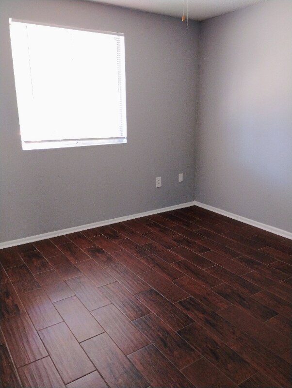 Building Photo - 1120 Sherron Ave