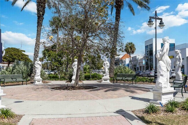 Building Photo - 765 John Ringling Blvd