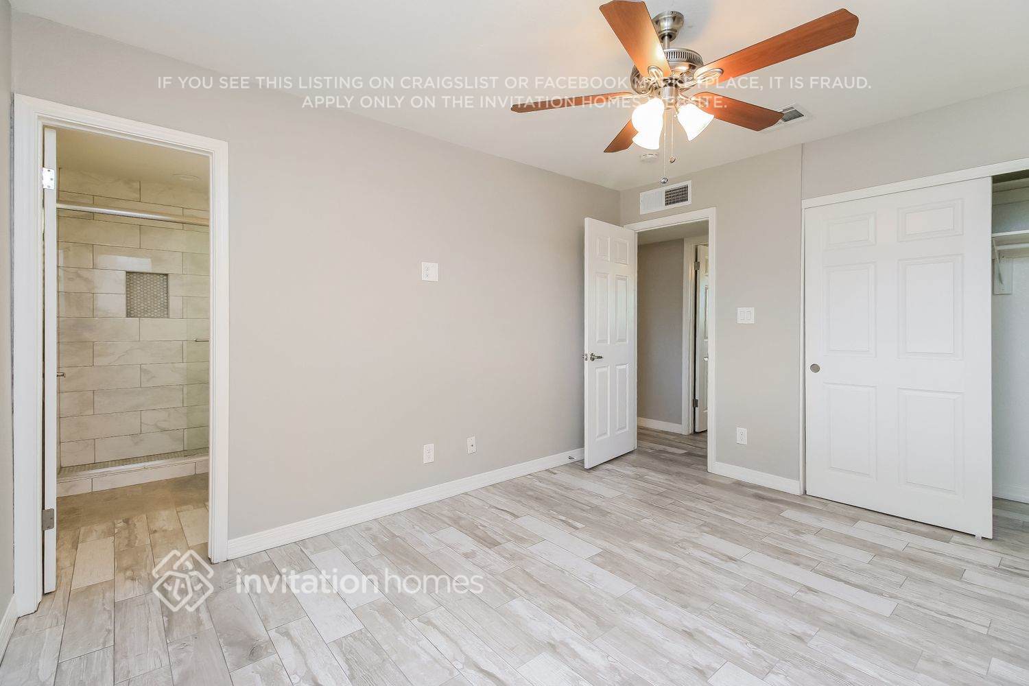Building Photo - 7327 E Palm Ln