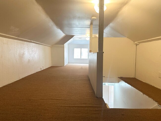 Building Photo - 3 Bedroom 2 Bath Forest Grove OR