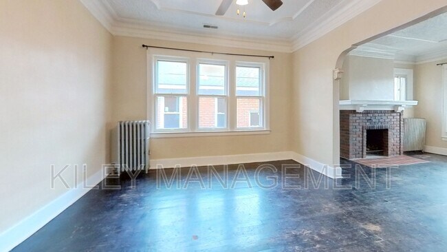 Building Photo - 16211 Fairfield St