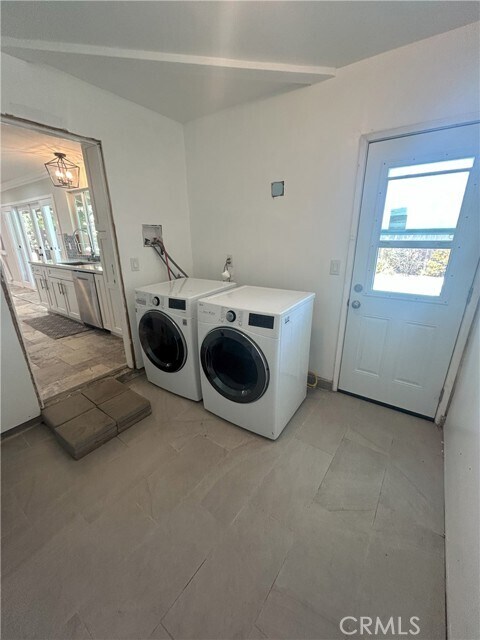 Building Photo - 808 Orchard Dr