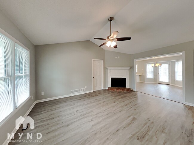 Building Photo - 51 Richaven Pl