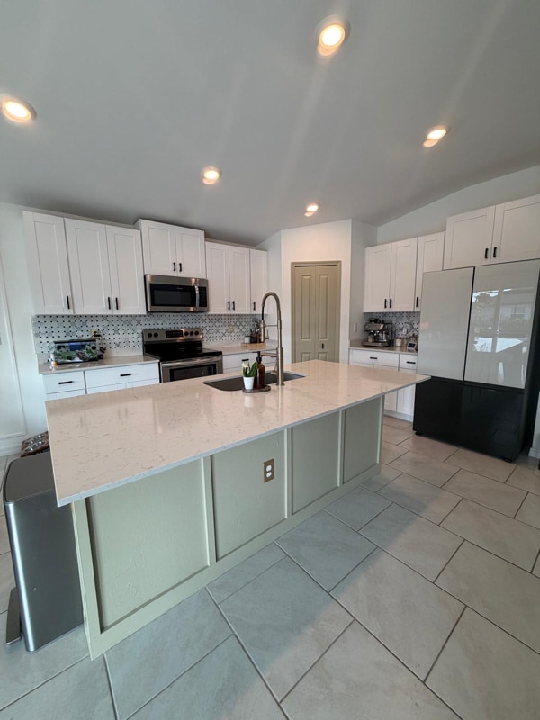 Building Photo - 4082 San Clemente Ct