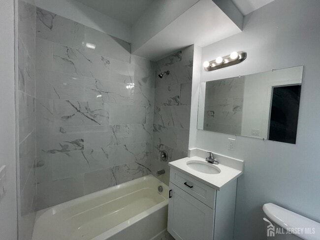 Building Photo - 103 Bayard St