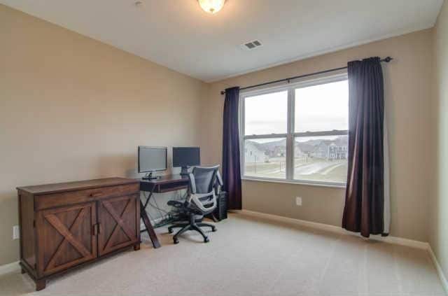 Building Photo - 3 bedroom, 2.5 bath home in Bent Creek