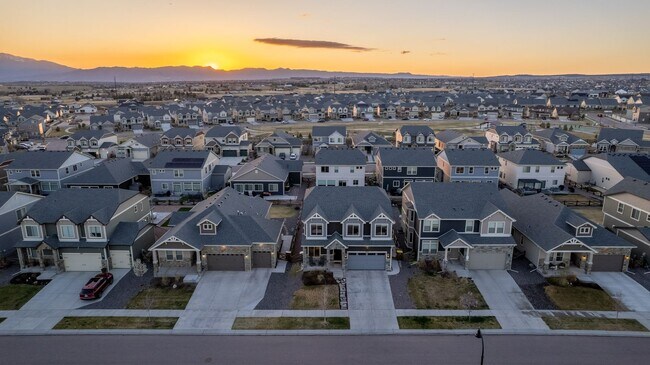 Building Photo - Amazing 2 story in Banning Lewis Ranch
