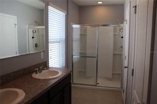 Building Photo - 3740 Seneca Club Loop