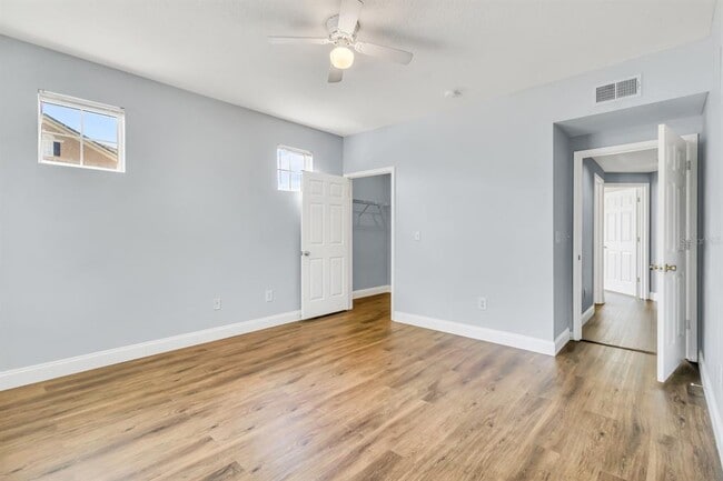 Building Photo - 14304 Fredricksburg Dr