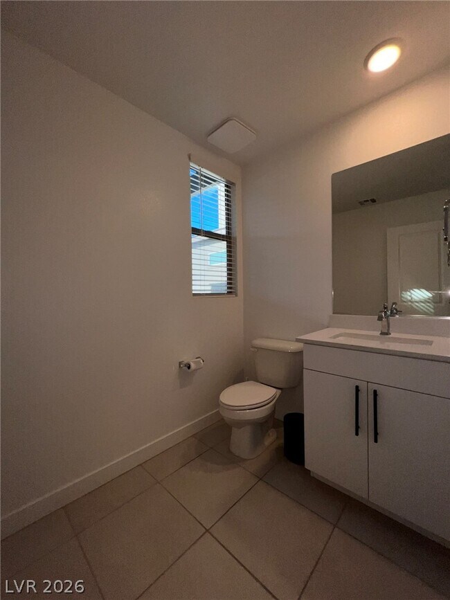 Building Photo - 612 Emerson Creek Ct