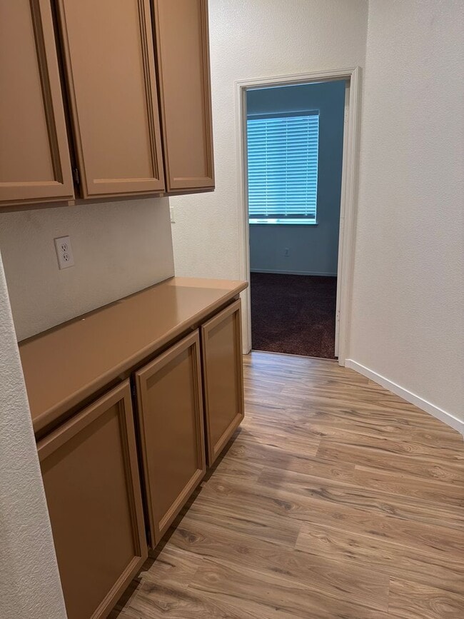 Building Photo - 473 Cabernet St