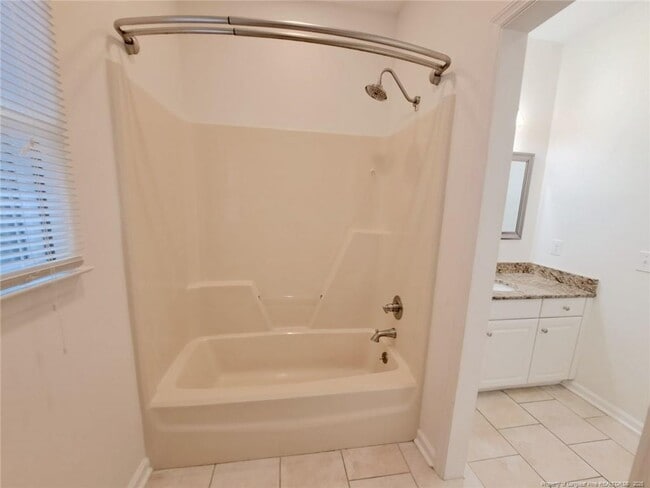 Building Photo - 420 Sugar Pine Dr